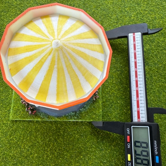 Merry go round Train layout scale N Carnival carousel Chairoplane Amusement ride - Picture 7 of 9